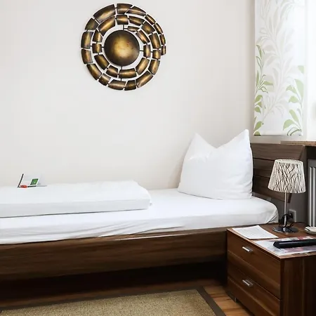 Guest house Gaestehaus Zur Linde Ingolstadt