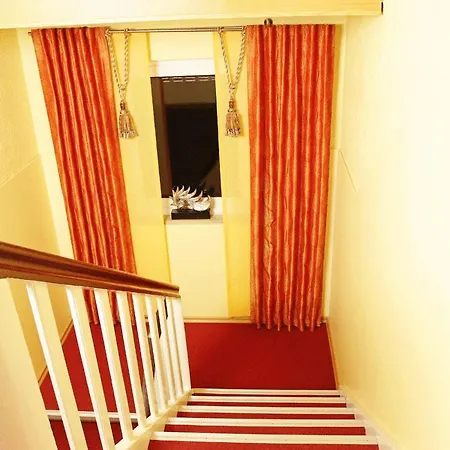 Casa de hóspedes Gaestehaus Zur Linde 3*