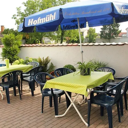Casa de hóspedes Gaestehaus Zur Linde Ingolstadt