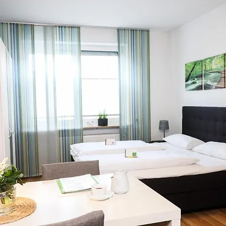 Casa de hóspedes Gaestehaus Zur Linde 3*