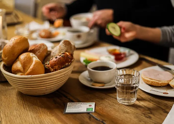 Gaestehaus Zur Linde בית הארחה אינגולשטאט