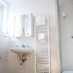 Pensión Gaestehaus Zur Linde 3*