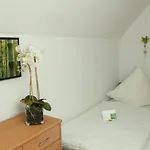 Gaestehaus Zur Linde 3*
