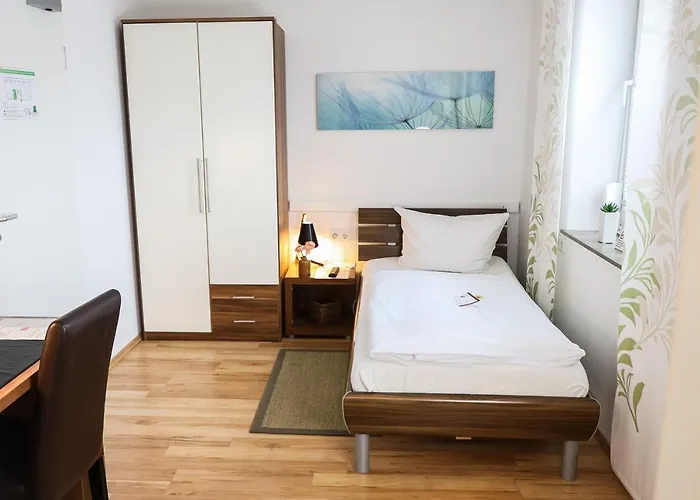 Gaestehaus Zur Linde Pensionat 3*