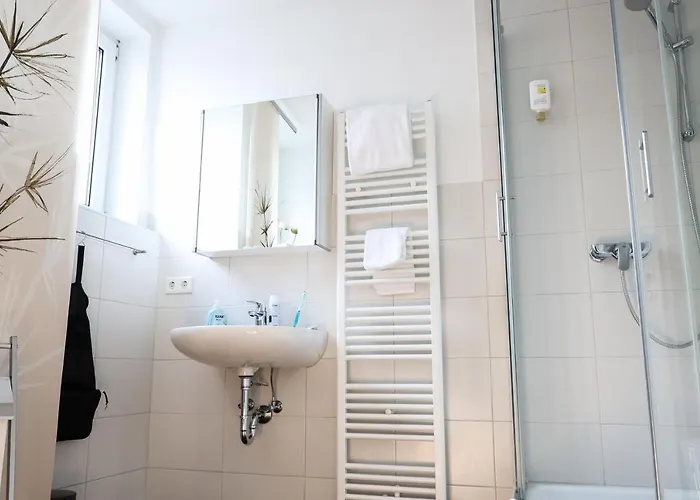 Pensionat Gaestehaus Zur Linde 3*