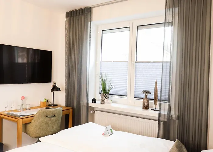 Gaestehaus Zur Linde 3* إنغولشتات